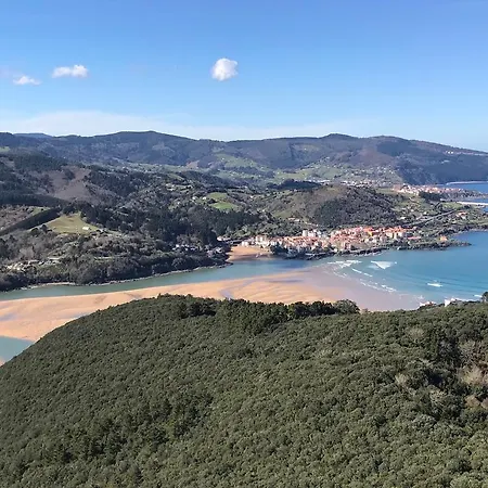 Urdaibai Etxea * Ea
